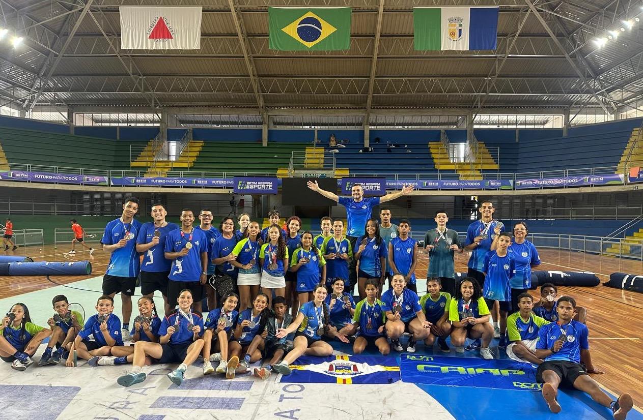 Criap de Santos Dumont conquista mais de 30 medalhas na abertura do Campeonato Mineiro de Badminton